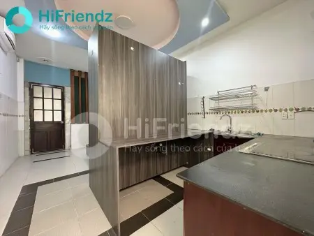 Phòng Siêu Rộng, Tách Bếp, Có Sân Sau - Full Nội Thất- Máy Giặt Riêng Gần Cầu Sài Gòn - Giá Hạt Dẻ