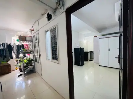 Cho Thuê Phòng Máy Lạnh - Cửa Sổ Trời - Ngay Sân Bay Tân Sơn Nhất - Giá Siêu Rẻ