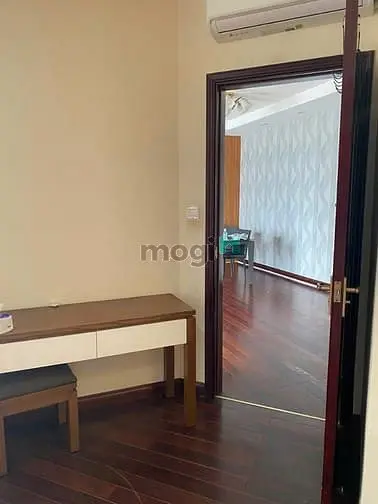 Chính Chủ Cho Thuê Chung Cư Royal City 110M2