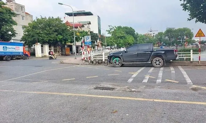 Nhà Đẹp P. Nguyễn Văn Linh, 65M2- 6T, Gara Ô Tô, Thang Máy, Ngõ Rộng