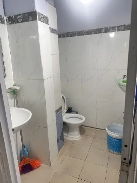 Cho Thuê Trọ 4.5Tr/Tháng, Rộng 35 - 40M2, Lối Đi Riêng, Ngay Trung Tâm Quận 8