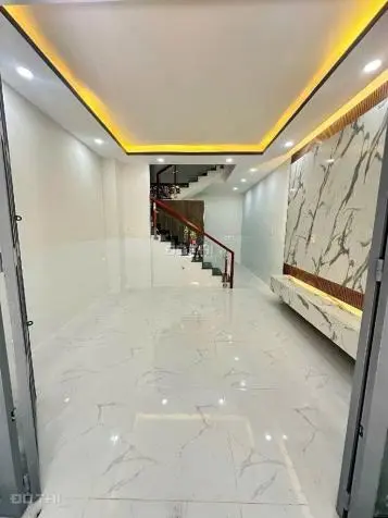 Nhà Đẹp Hẻm Xe Hơi – Âu Dương Lân – Nhà Trống Ở Ngay – Nhỉnh 6 Tỏi