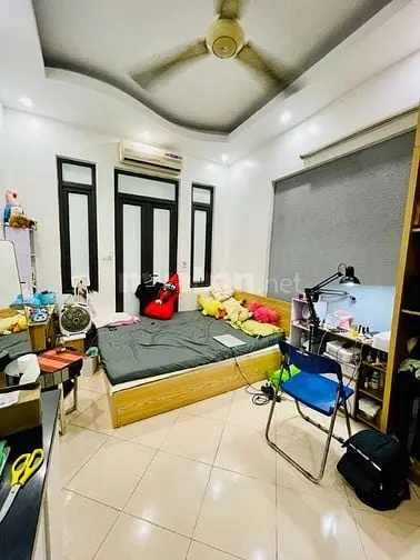 Bán Nhà 5 Tầng Trong Ngõ Mặt Đường Cầu Giấy, Mặt Tiền Rộng Hơn 5M