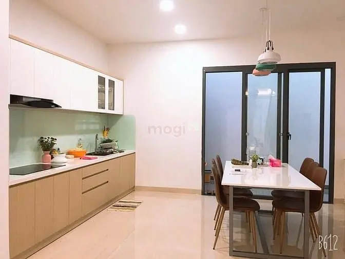 Bán Nhà 1 Trệt 2 Lầu Đường Số 2, Tp.thủ Đức Giá Bán 3 Tỷ980 Gồm 3Pn 4W