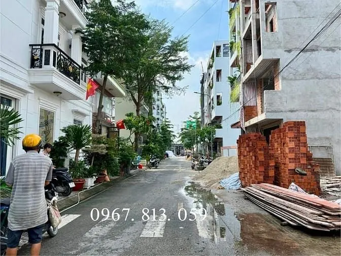 Nhà Đường Thông Tx 25, Dt:4,5X12M, Lửng, 3 Lầu, 4Pn, 5Vs, Sân Thượng