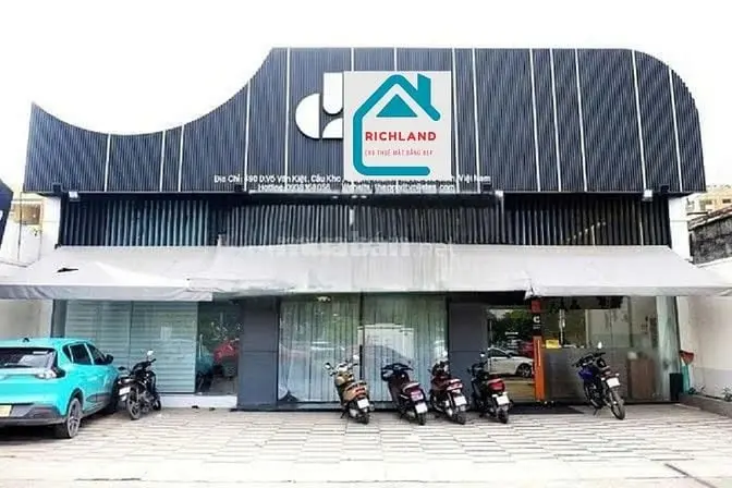 Cho Thuê Nhà Mặt Tiền 490 Võ Văn Kiệt,, Quận 1, Tphcm. Dt:330M² /15.6M