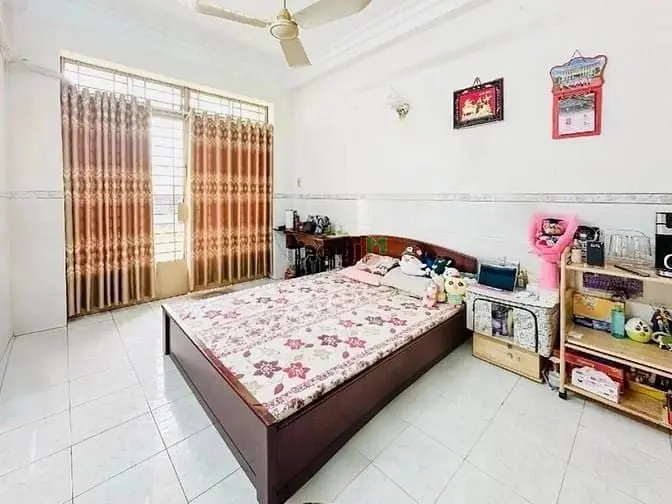 [Q.3] Bán Nhà Gần Ngã 7 Lý Thái Tổ, 3 Tầng 63M2, Hxh Xe Tải, Chỉ 13 Tỷ