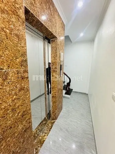 Bán Nhà Phú Diễn,Cầu Diễn: 6 Tầng Thang Máy, Ôtô Đỗ Cửa, 2 Thoáng