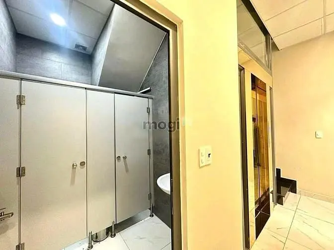 Siêu Hot - Cho Thuê Nhà Nguyên Căn Huỳnh Văn Bánh, Phường 11, Pn