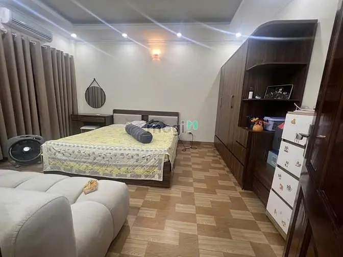 Bán Nhà Lê Trọng Tấn ,Nhà Dân Xây , Dt50 M ,Giá Hơn 8 Tỷ,Oto Gần