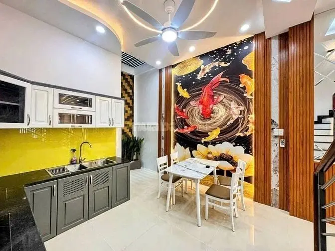 Bán Nhà 3 Tầng Ngay Trung Tâm Đường Nguyễn Thiện Thuật,Phường 2,Quận 3