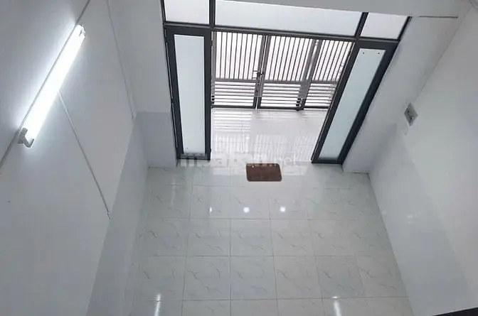 Cho Thuê Nhà Nguyên Căn - Nhà Mới Vào Ở Ngay - Gần Mặt Tiền Đường