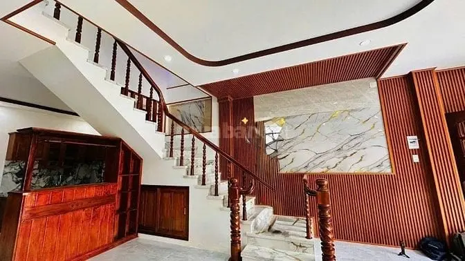 Bán Gấp Nhà-Dt62M2-3Tầng-3Pn-Đ Nhựa 13M-Vĩnh Hoà-Nha Trang-Chỉ 5Ty5