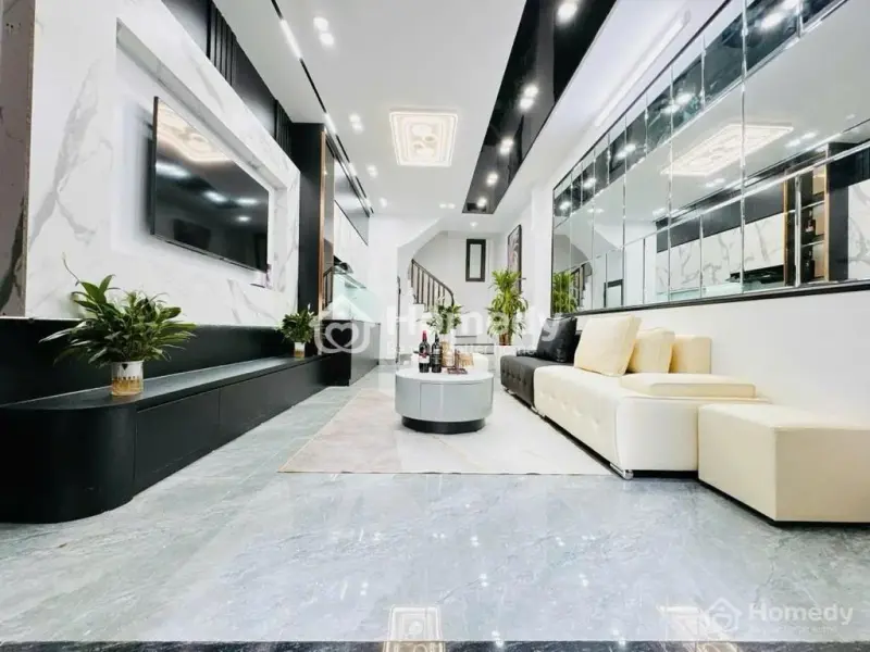 📍Bán Nhà Cầu Giấy - Gần Hồ Tây - Nhà Đẹp Dân Xây - 5 Tầng 35M2 - Tầm Tiền Siêu Hiếm - Sổ Đẹp Nét