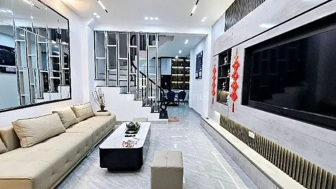 Trung Tâm Cầu Giấy, Đường Xuân Thủy: Nhà Đẹp Ở Luôn, 20M Ra Ôtô