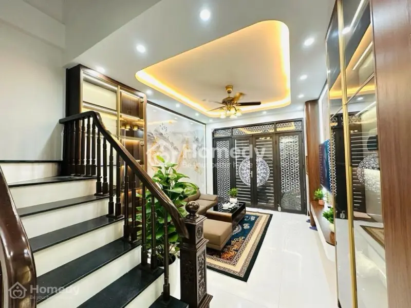 🔥 Bán Nhà Dân Xây - Nam Từ Liêm - Nhà Đẹp - Vị Trí Đâc Địa - 5 Bước Chân Ra Phố - Tặng Nội Thất