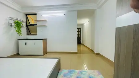 Cho Thuê Căn Hộ Cửa Sổ Thoáng , Ngay Lê Văn Sỹ - Cạnh Hoàng Sa Trường Sa