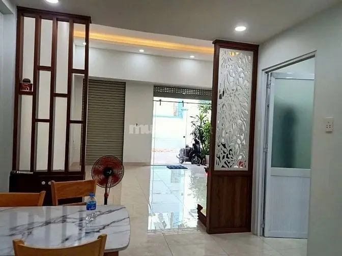 Mặt Tiền Kinh Doanh 76/ Lê Văn Phan 5.5X12M Trệt Lửng Full Nội Thất