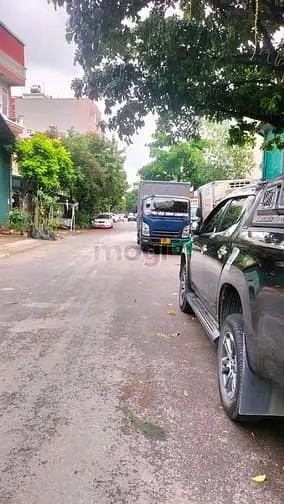 💥P.lô Vỉa Hè Chính Trung - Trâu Quỳ 4 Tầng*100M Biệt Thự Vừa Ở+ Kd