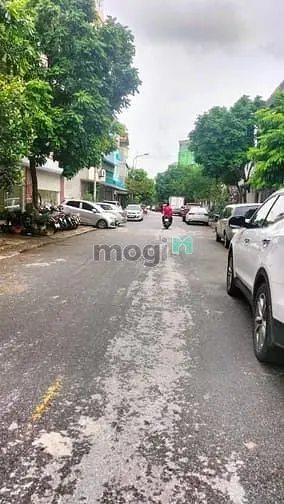 💥P.lô Vỉa Hè Chính Trung - Trâu Quỳ 4 Tầng*100M Biệt Thự Vừa Ở+ Kd