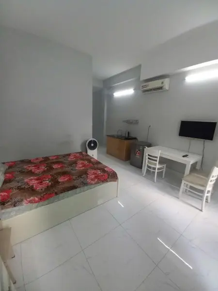 Hình Thật Giá Thật Cho Thuê Căn Hộ Studio Rộng 40M2 Bancol Cửa Sổ Trời Cực Thoáng-Hầm Xe-Thang Máy