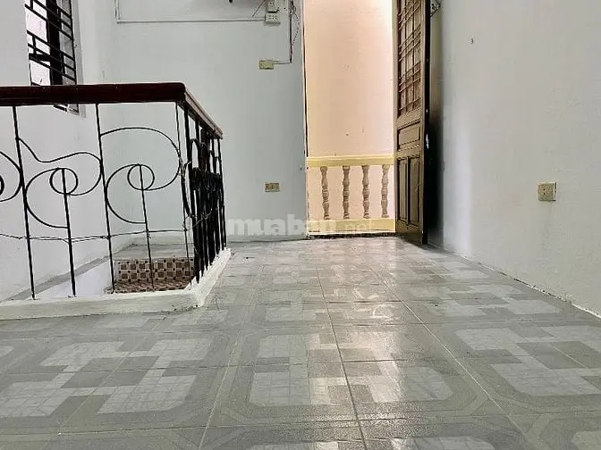 Cho Thuê Nhà 2.5 Tầng Phố Bạch Mai (Đối Diện Tttm Chợ Mơ)