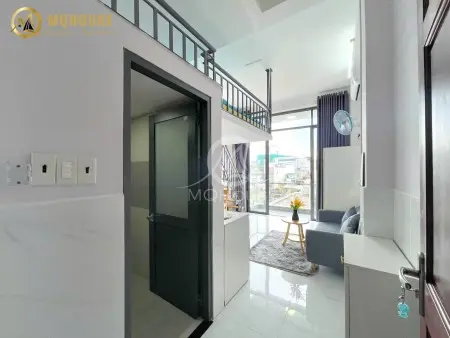 Cho Thuê Căn Hộ Duplex Full Nội Thất – Ban Công Cửa Sổ Thoáng Mát, Gần Etown Cộng Hòa