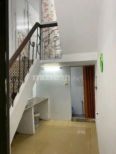 Cho Thuê Nhà 2.5 Tầng Phố Bạch Mai (Đối Diện Tttm Chợ Mơ)