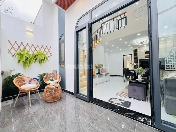 Bán Nhà Lửng Mới 100% Full Nội Thất Đang Hoàn Thiện Những Chi Tiết