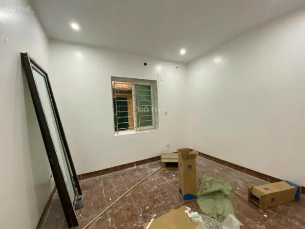 Bán Nhà Mới Xây Cầu Giấy Phù Hợp Với 2 Vợ Chồng Và 2Con Nhỏ