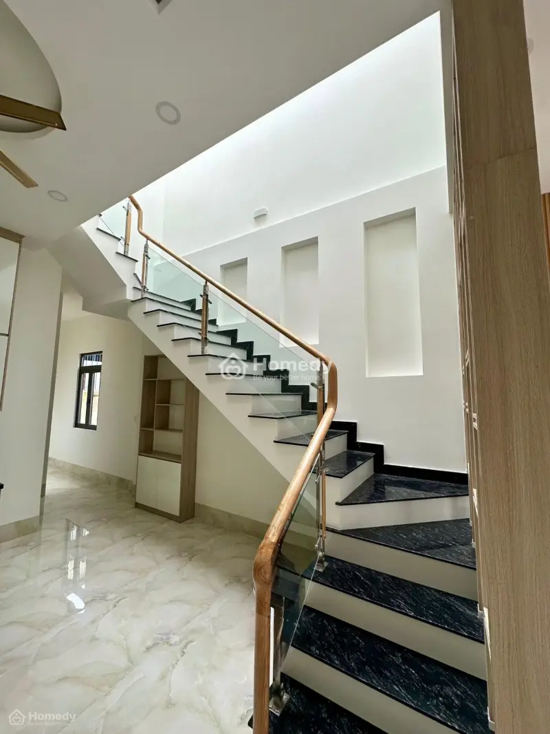 Nhà 1 Trệt 1 Lầu Full Nội Thất Sổ Hồng Riêng Tại Tp Tân Uyên