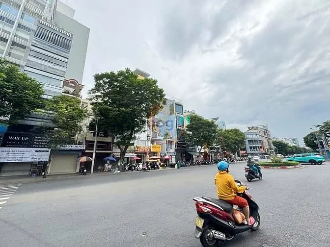 36 Tỷ! Bán Mặt Tiền Đường Nguyễn Cư Trinh, Quận 1 - 4.4X16M - 7 Tầng