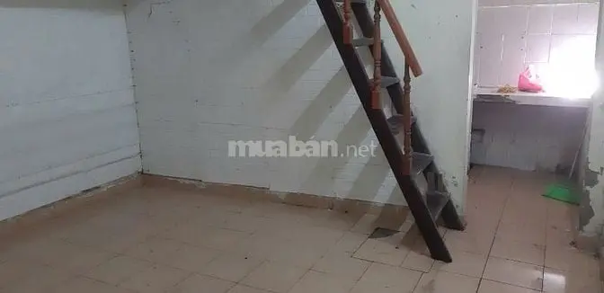 Chính Chủ Cho Thuê Nhà Cấp 4 Làm Kho Chứa Hàng (Kết Hợp Với Người Ở.