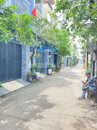 Bán Căn Nhà Đẹp Ngay Đường Số 30, Phường Linh Đông. Dtsd 230M2, Shr