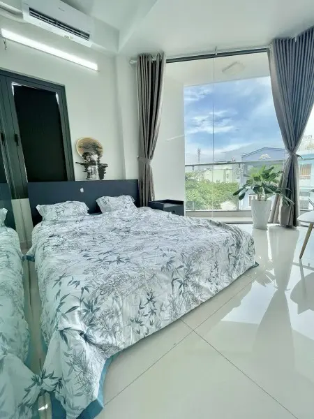 Cho Thuê Căn Hộ Full Nội Thất Cửa Sổ Và Ban Công Thoáng Mát Ở Bình Thạnh Giáp Q1,Q3 - Lh: 0334998413