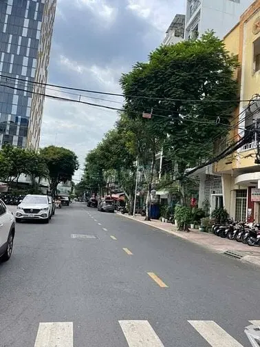 Bán Nhà 79 Nguyễn Trường Tộ.p13.Q4.Dt:4X21M,Giá:30.5Tỷ(3 Lầu)