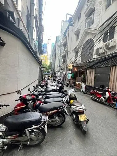 Cho Thuê Mặt Bằng - Lê Thánh Tôn - Bến Nghé, Quận 1