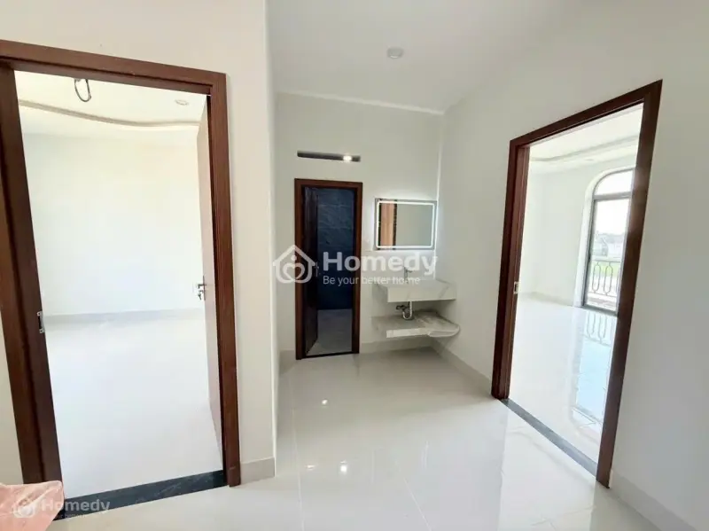 Bán Gấp Nhà 1 Trệt 2 Lầu Mới Xây Shr Hoàn Công Đầy Đủ, Nằm Ngay Đường Cây Da, Tân Phú Trung, Củ Chi