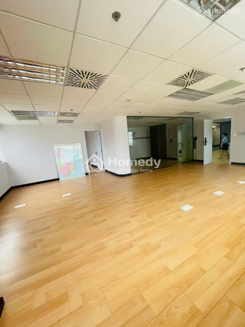 Văn Phòng Cho Thuê 138 M2 Đường Trần Hưng Đạo Q1