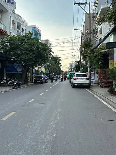 Ngộp Giảm 6 Tỷ Mtkd 4 Lầu Đẹp Nguyễn Hữu Tiến 160M2 Ngang 5M 19.3 Tỷ