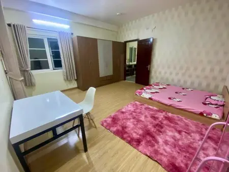 Tìm 1-2 Bạn Nữ Ở Ghép Phòng Trong Nhà Nguyên Căn