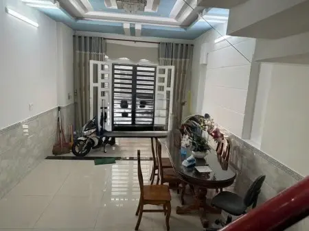 Nhà Nguyên Căn - Hiệp Bình Phước - 4Pn - 4Wc. 1 Trệt - 2 Lầu - 16Tr/Tháng