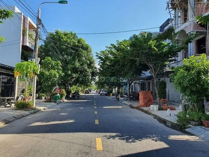 Lê Ấm - B1.71 - Siêu Phẩm Cực Đẹp Vuông Đẹp