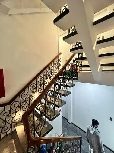 Cho Thuê Mặt Bằng - Lê Thánh Tôn - Bến Nghé, Quận 1