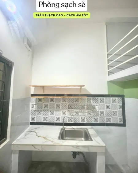 Phòng Đẹp, Cửa Sổ, Lầu Trệt Sạch Sẽ Lối Đi Riêng Ngay Đh Công Nghiệp Cs2 7P Đi Xe