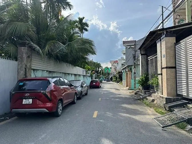 Nhà 212M2 Ngang 8,3M Mặt Tiền Đường 2 Nguyễn Duy Trinh, P. Long Trường