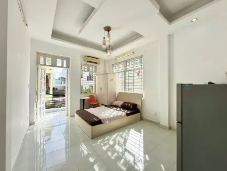 Căn Hộ Có Ban Công Full Nội Thất Ngay Tân Bình