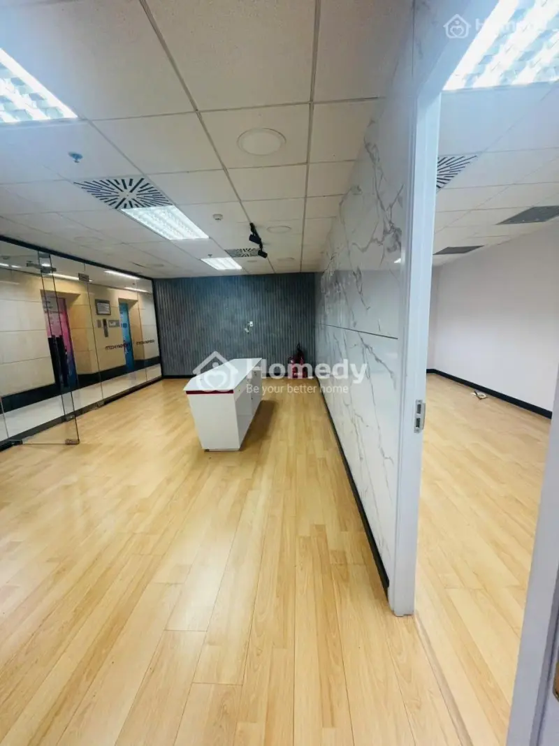 Văn Phòng Cho Thuê 138 M2 Đường Trần Hưng Đạo Q1