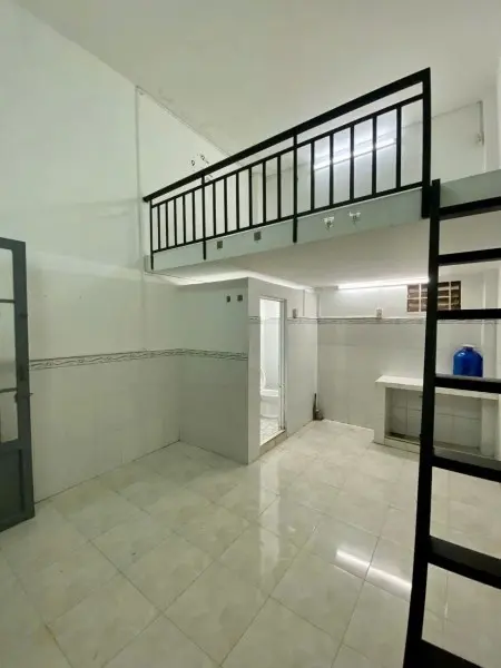 Phòng Có Gác - Gần Trục Chính Phạm Văn Đồng - Giờ Giấc Tự Do