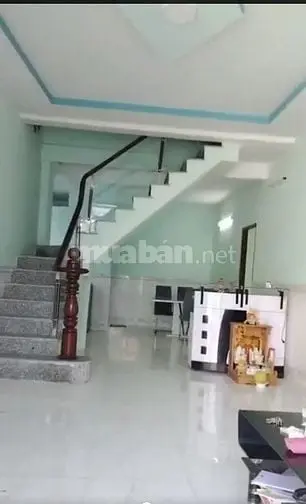Chính Chủ Cần Bán Gấp Nhà Hẻm 1 Xẹt Hưng Long, Bình Chánh.